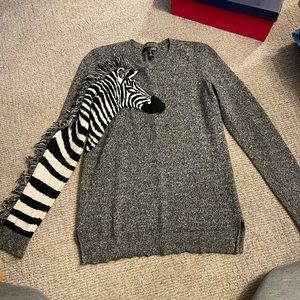 100% cashmere zebra sleeve sweater
